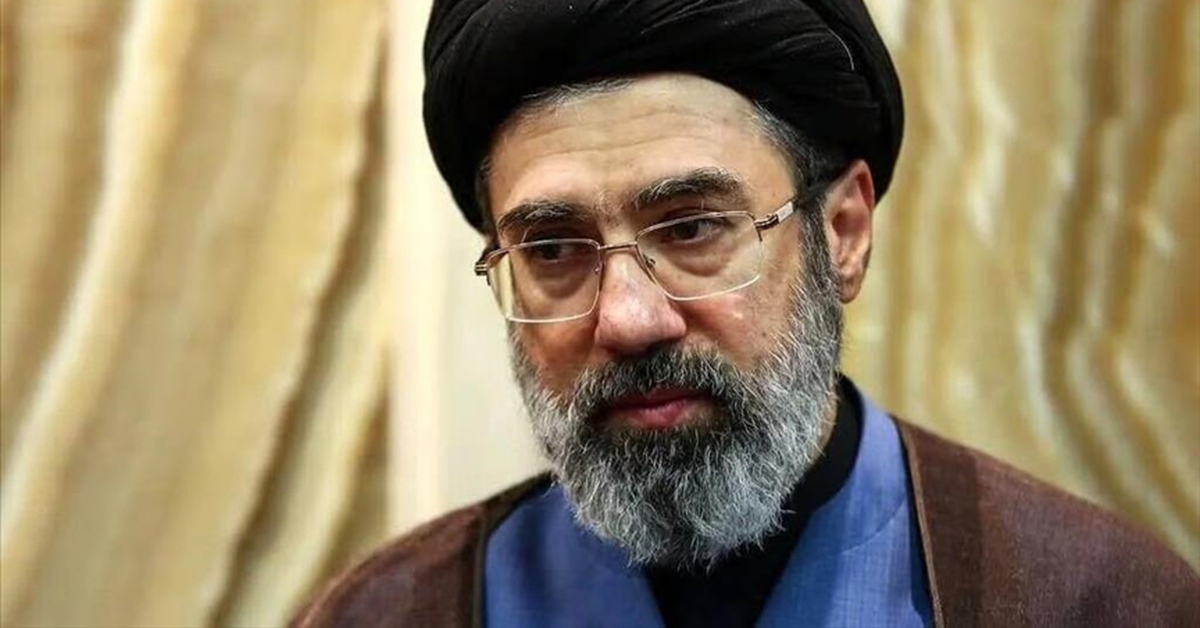 Lãnh tụ Iran tuyên bố Mỹ không còn 'nơi trú ẩn' ở vùng Vịnh