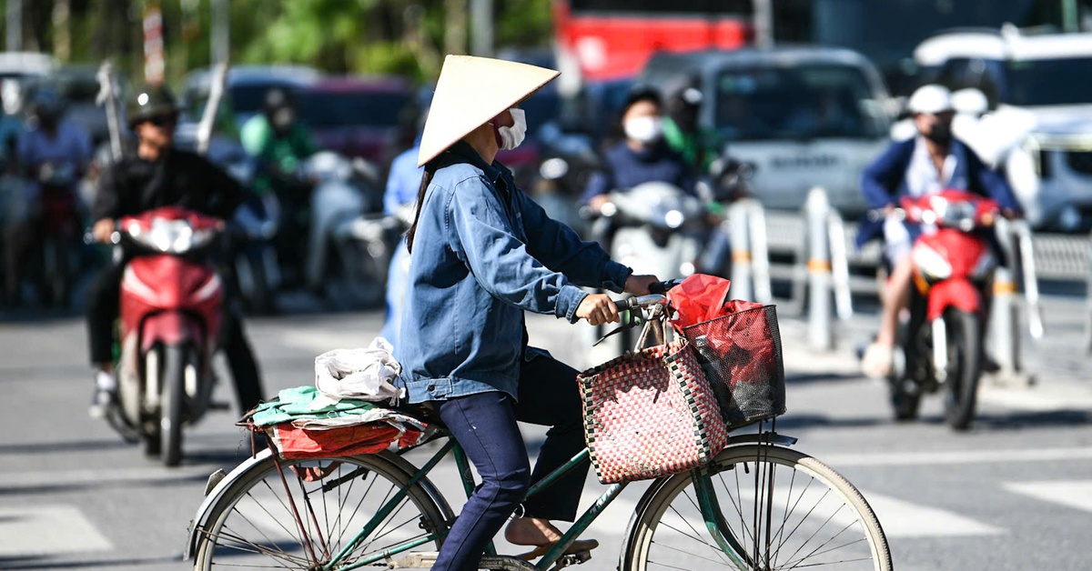 Nắng nóng gay gắt, Bộ Y tế khuyến cáo hạn chế ra đường từ 10h - 16h