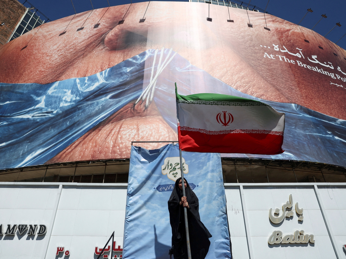 IRGC: Khó tái chiến với Mỹ, nhưng Iran sẵn sàng biến bờ biển thành 'nghĩa địa của kẻ thù'
