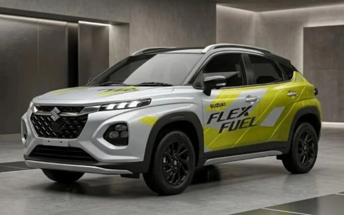 Suzuki Fronx sắp thêm bản chạy được với xăng 100% ethanol?