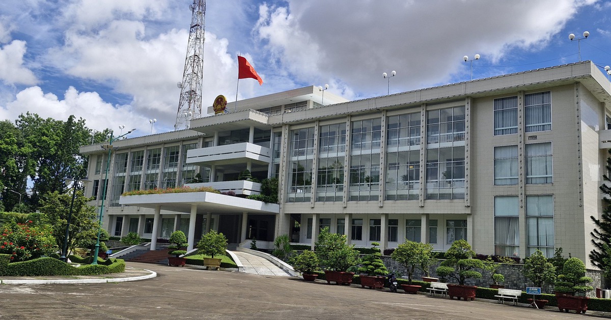 Chủ tịch Cần Thơ yêu cầu tăng cường chuyển đổi vị trí công tác cán bộ