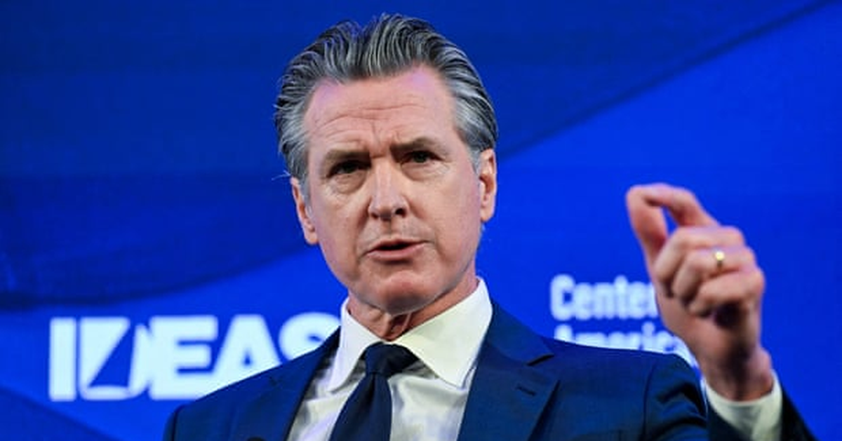 Thống đốc California đòi đánh thuế 100% người nhận tiền từ quỹ của ông Trump