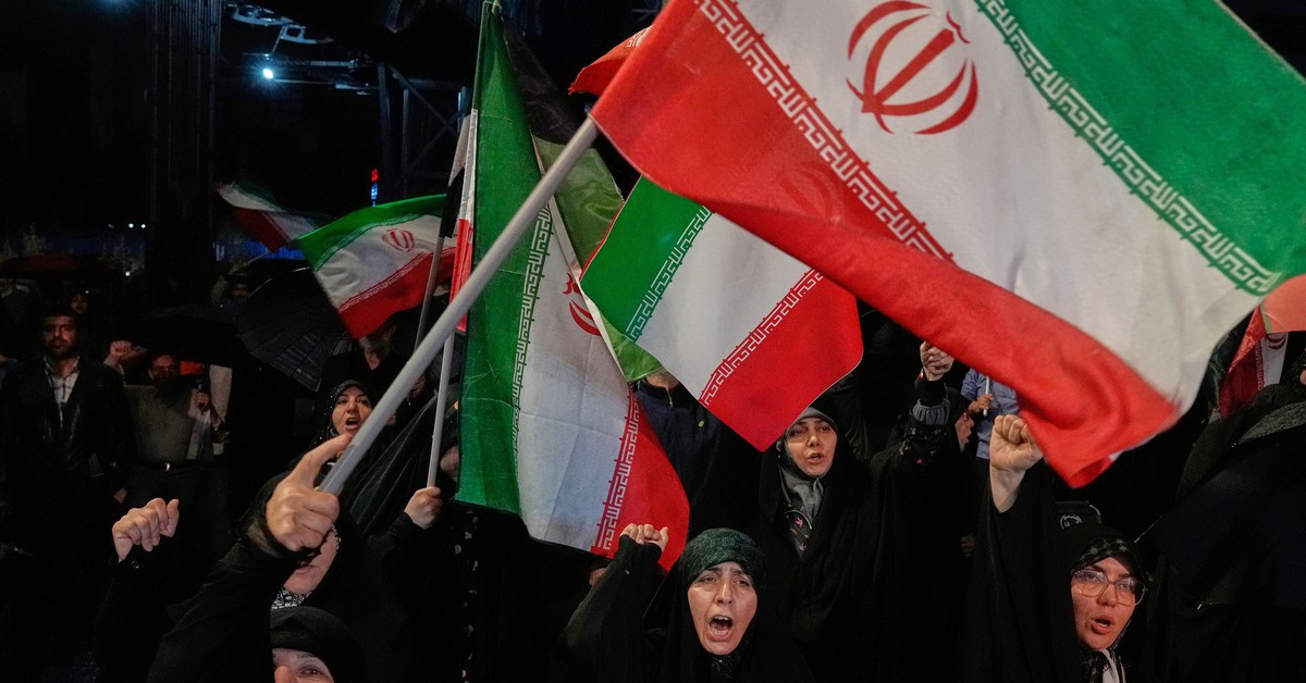 Iran cáo buộc Mỹ vi phạm lệnh ngừng bắn sau cuộc tấn công ở Bandar Abbas