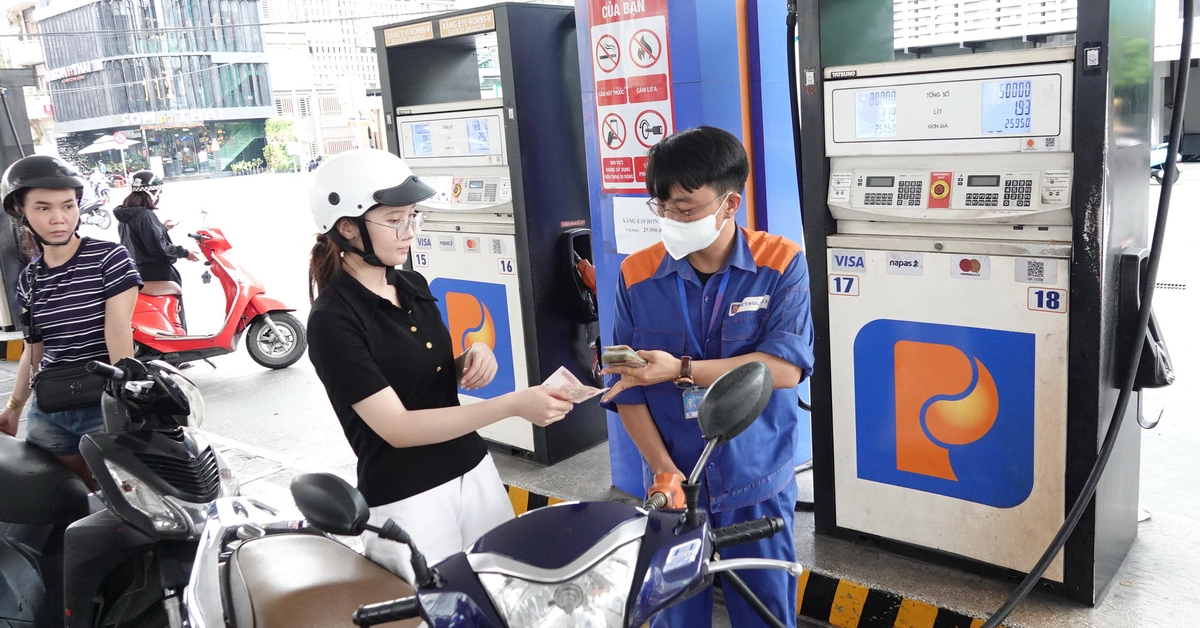 Bộ Công Thương điều chỉnh giảm mạnh giá xăng dầu