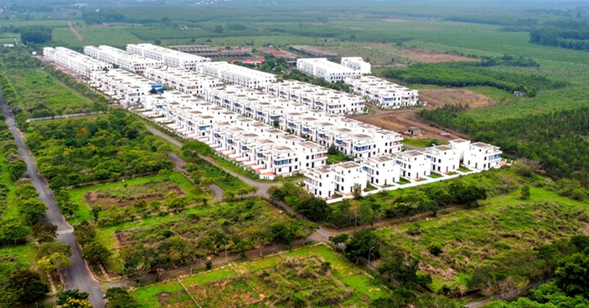 Một "đại gia" bất động sản phía Nam sắp bị ngân hàng xiết hơn 500 "sổ đỏ"