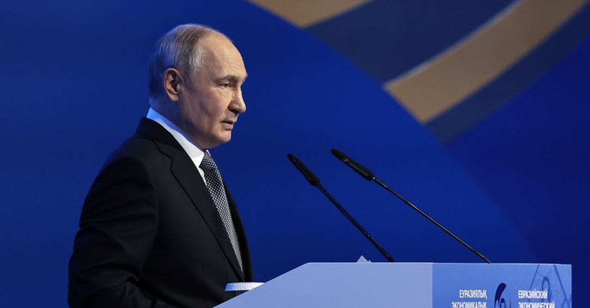 Tổng thống Nga Vladimir Putin tuyên bố thành lập liên minh AI quốc tế