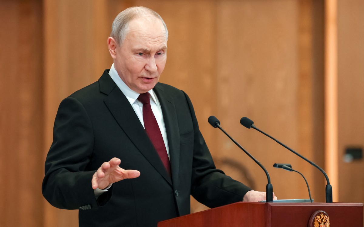 Ông Putin đáp trả: Nga có khả năng tiêu diệt bất kỳ ai tấn công vùng Kaliningrad