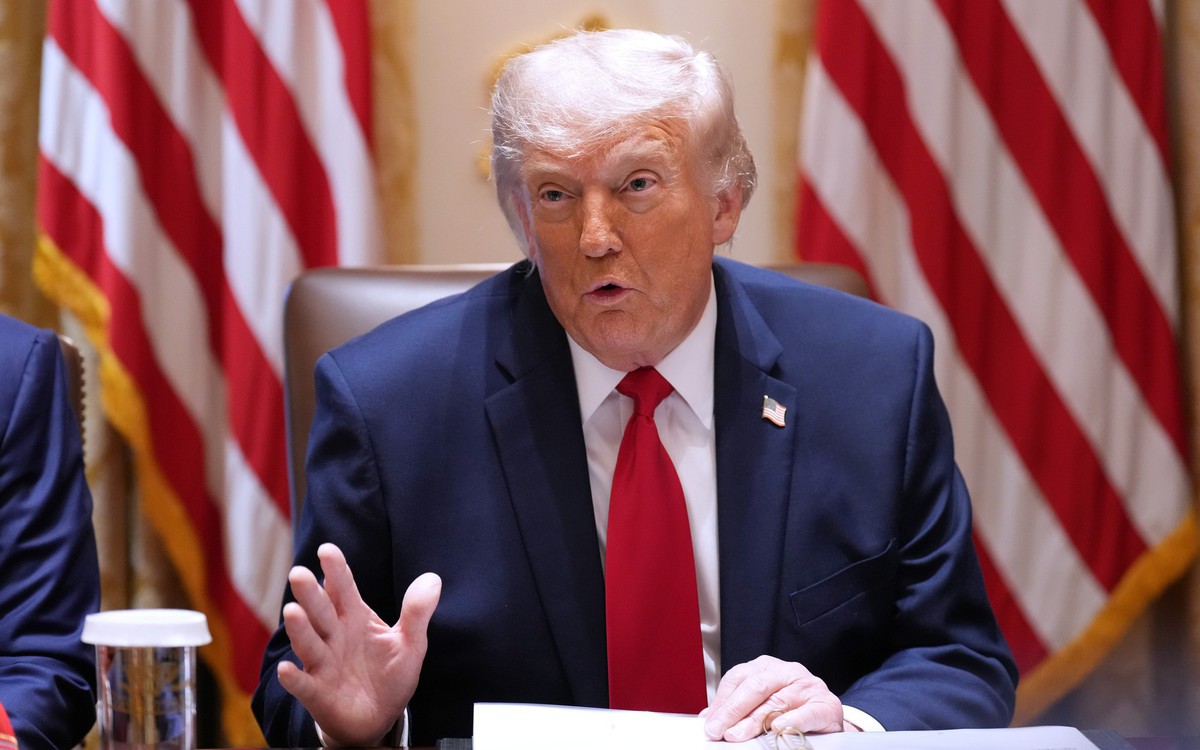 NÓNG: Ông Trump dỡ bỏ lệnh phong tỏa hải quân, ra nhiều thông báo quan trọng về Iran