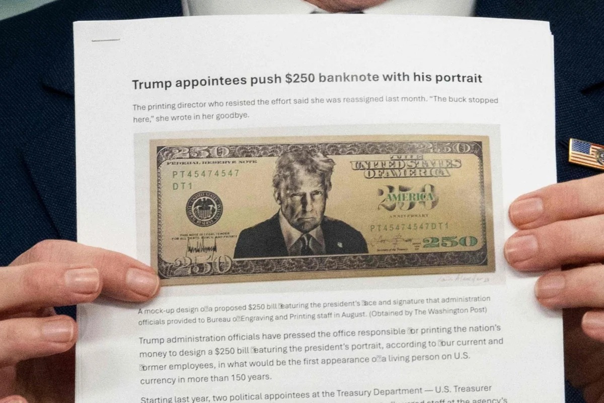 Mỹ dự định in hình ông Trump lên tờ tiền 250 USD