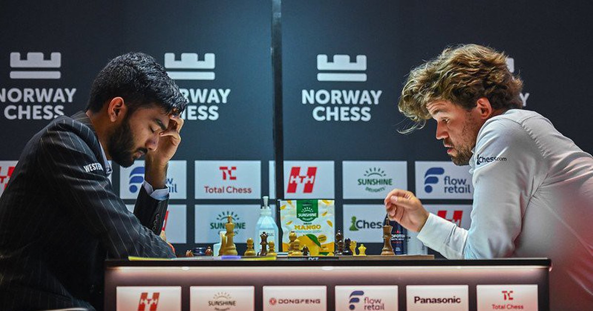 Carlsen đánh bại 'Vua cờ' Gukesh tại Giải cờ vua Na Uy
