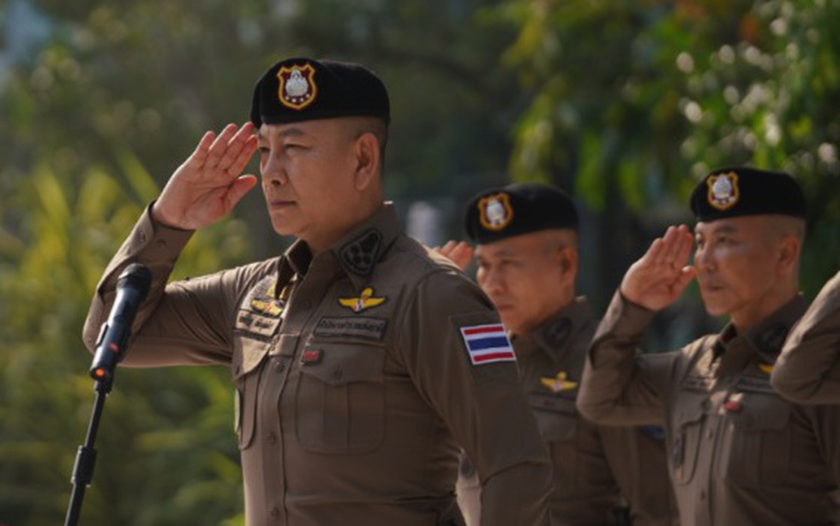 Thai Police Ban Six Poses for Uniformed Officers to Enhance Public Image