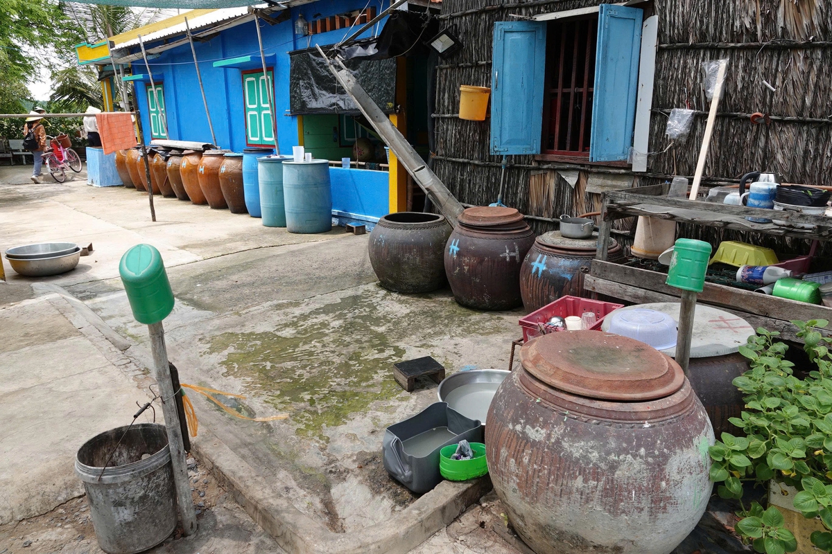 Mưa vẫn rơi trên mái nhà xưa