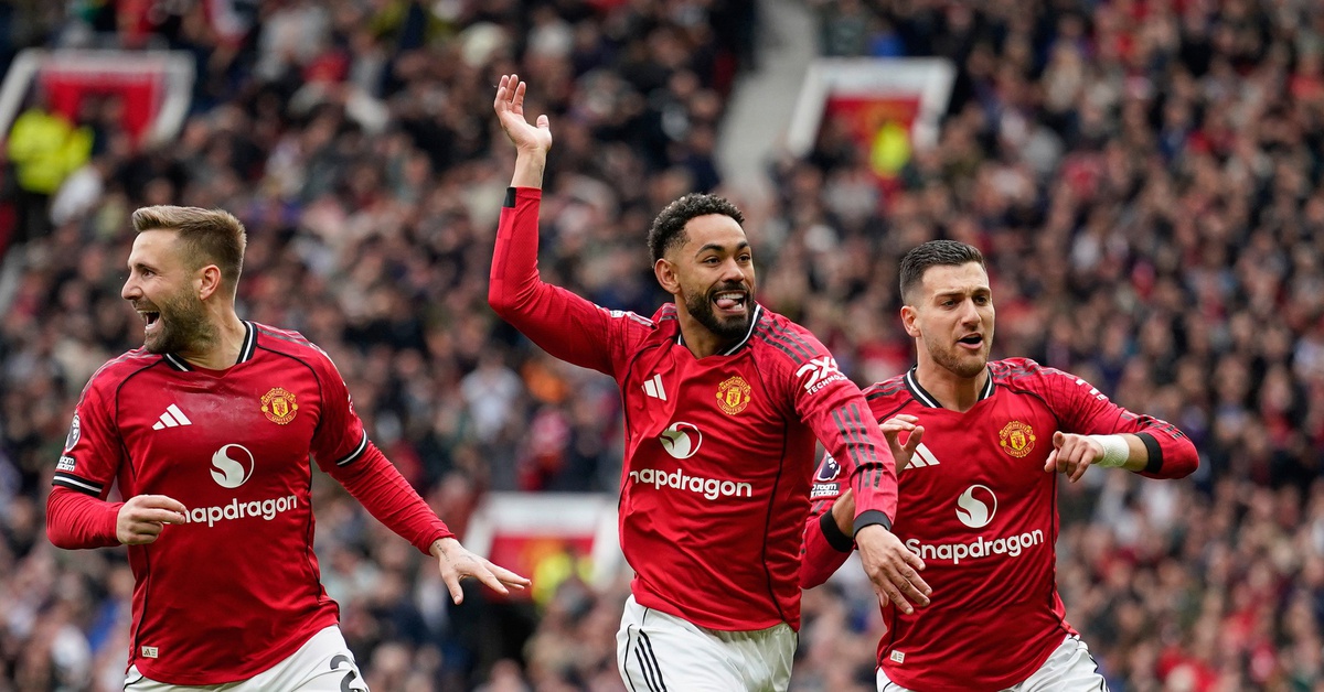 Đánh bại Liverpool, Man United đoạt vé dự Champions League