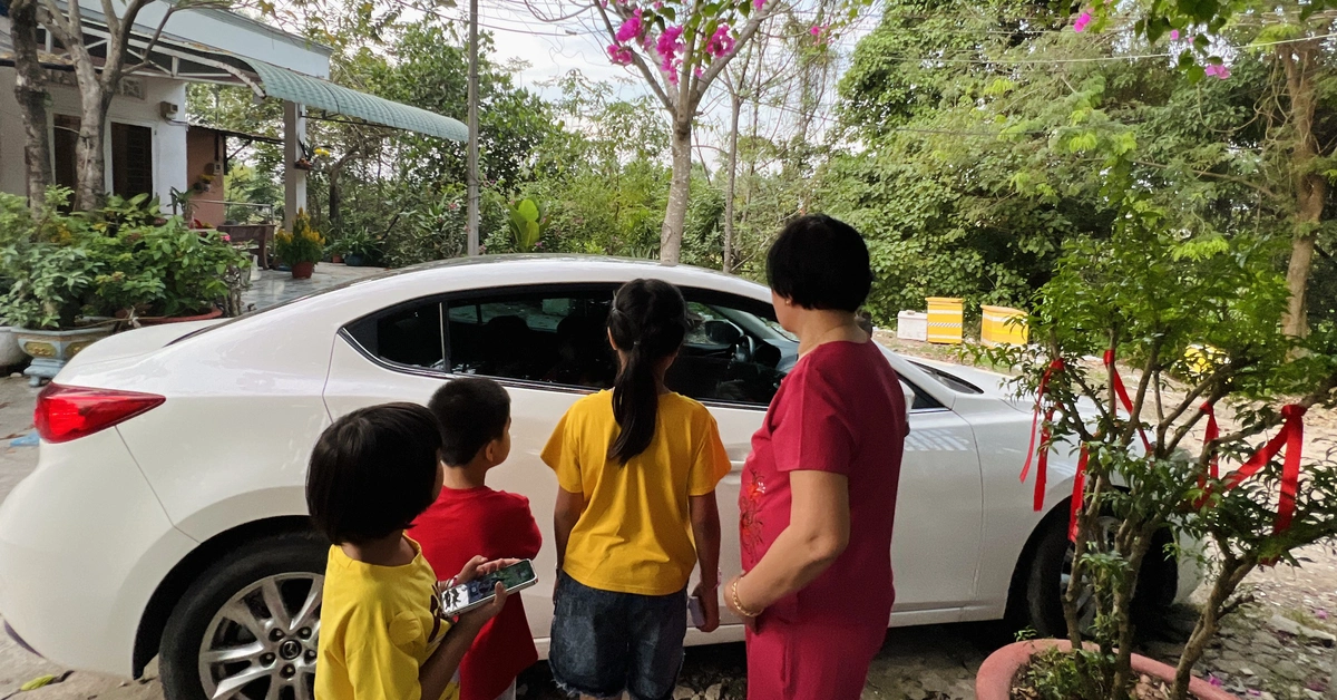 Cha mẹ đang già đi từng ngày, đừng đổ lỗi cho hoàn cảnh, điều kiện kinh tế mà lơ là chăm sóc