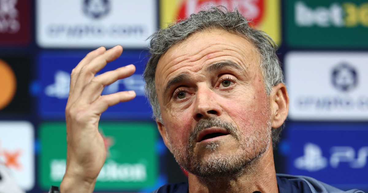 HLV Enrique ám chỉ PSG ở cửa trên so với Arsenal tại chung kết Champions League