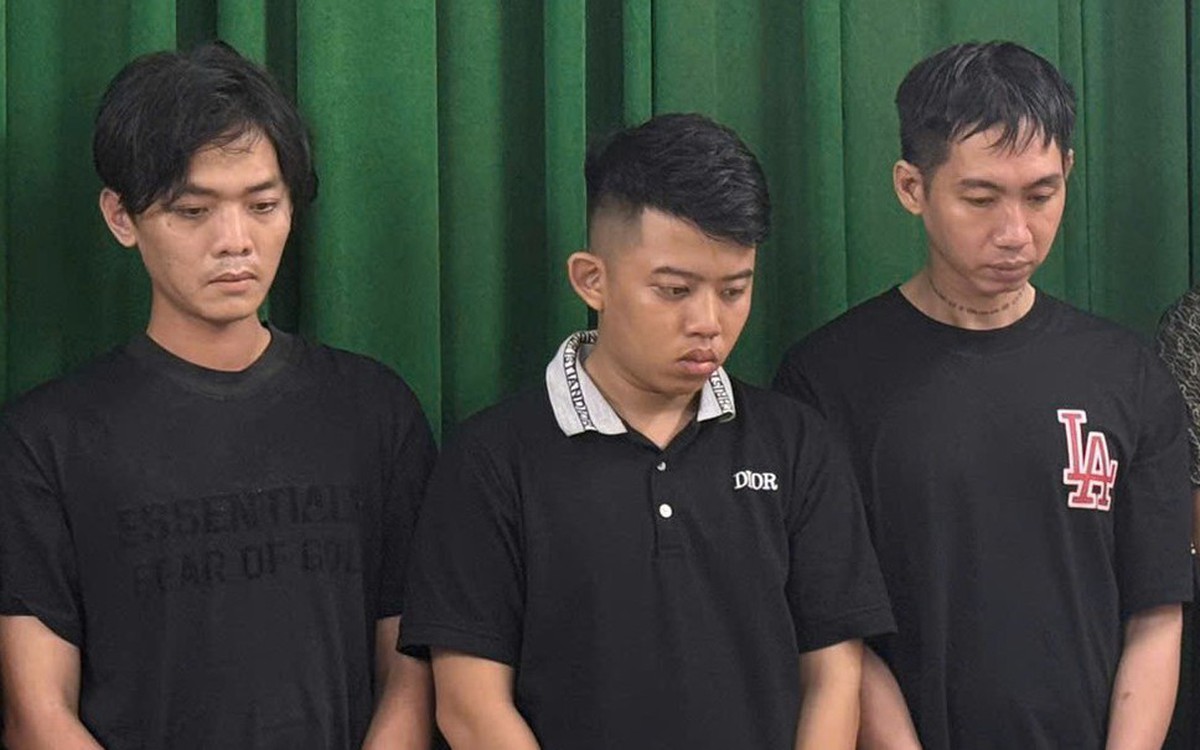 Thiếu nợ, lập nhóm trên mạng xã hội đi cướp tiệm vàng ở TP.HCM