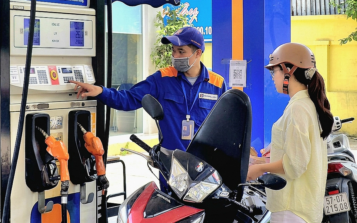 Bộ Công Thương nêu những loại xe cần lưu ý khi dùng E10, công bố cẩm nang xăng sinh học