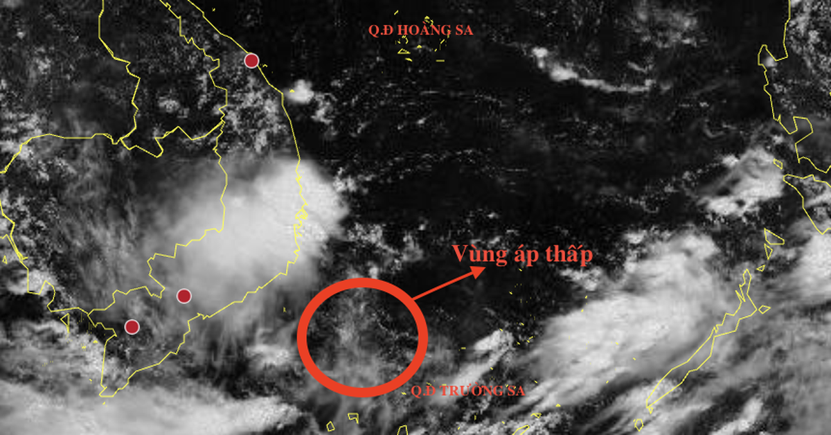 Vùng áp thấp trên Biển Đông gây mưa rào và dông ở trên biển, đất liền phía Nam