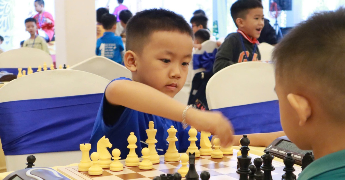 Học với máy tính cũng có thể vô địch cờ vua