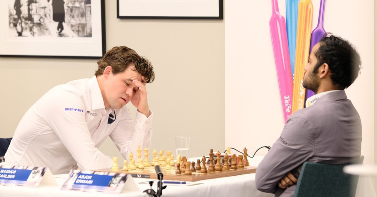Carlsen trở lại nội dung cờ tiêu chuẩn sau gần 1 năm vắng bóng