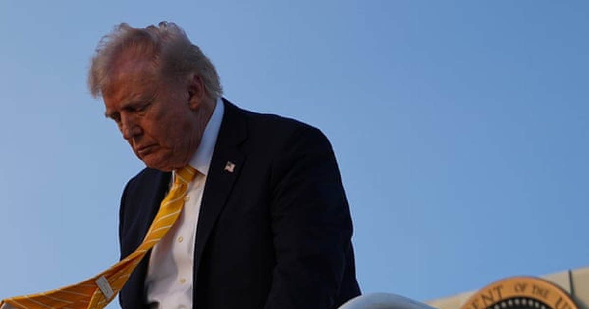 Tỉ lệ người Mỹ không ủng hộ ông Trump chạm mức cao kỷ lục