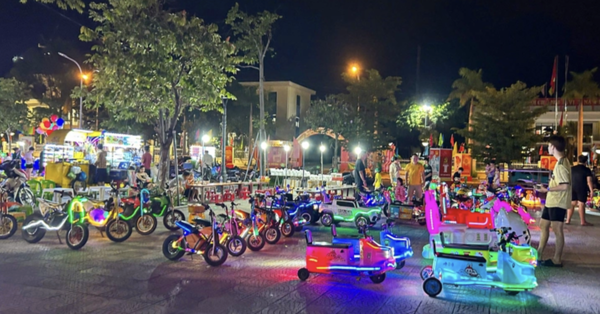 Bé trai 5 tuổi đứt lìa hai ngón tay khi chơi xe điện tự chế