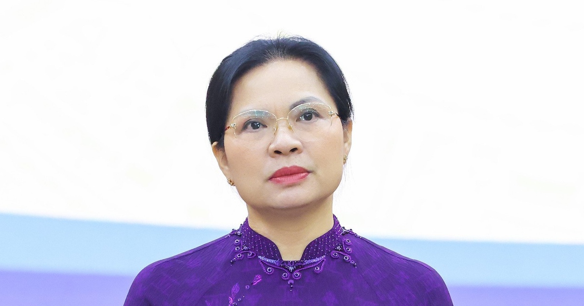 Bà Hà Thị Nga thông tin về 'đại hội hết sức đặc biệt' và nhân sự khóa mới của MTTQ Việt Nam