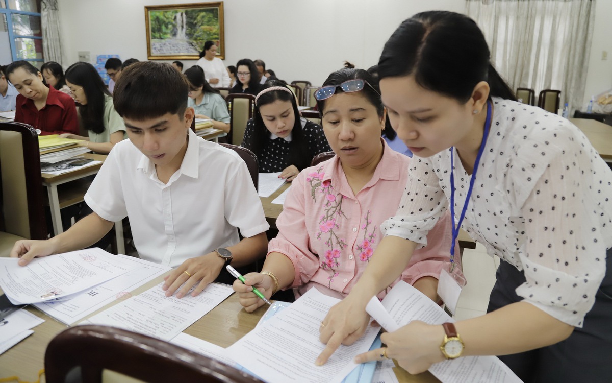 Điều chỉnh nguyện vọng vào lớp 10 ở TP.HCM: Có được bỏ trường đã đăng ký, đổi thành trường khác?