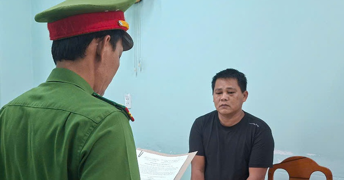 Bắt kẻ đánh người, còn chặn xe cứu thương chở nạn nhân để đập phá