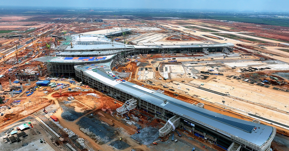 Thủ tướng yêu cầu kiện toàn lãnh đạo ACV, điều tra nhanh vi phạm ở sân bay Long Thành