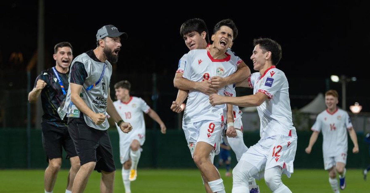Phản lưới nhà và nhận thẻ đỏ, U17 Thái Lan thất bại ở trận ra quân