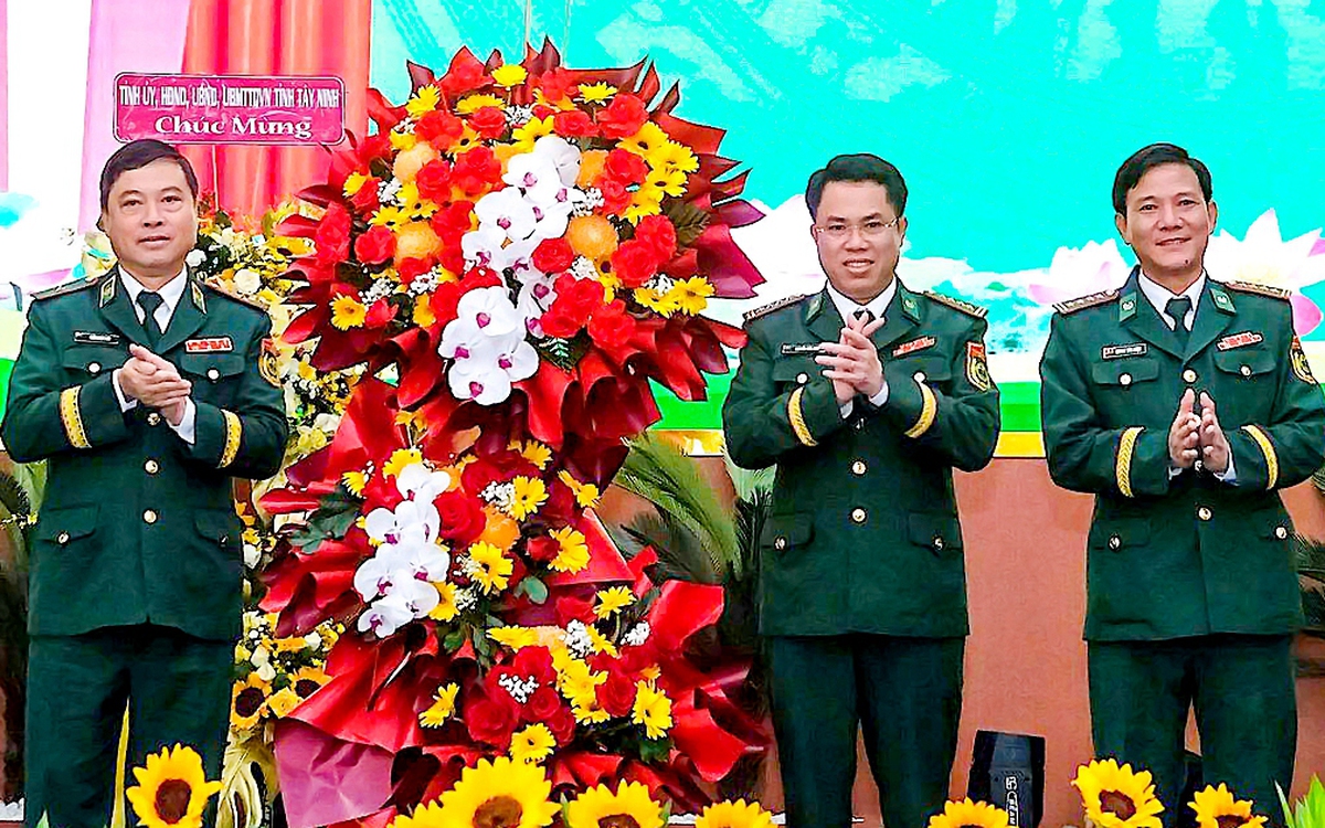 Kỷ niệm 50 năm Bộ đội biên phòng Long An, 21 cá nhân được UBND Tây Ninh tặng bằng khen