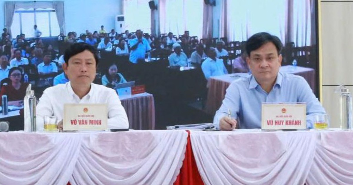 Đại biểu Quốc hội TP.HCM tiếp xúc cử tri trực tiếp kết hợp trực tuyến