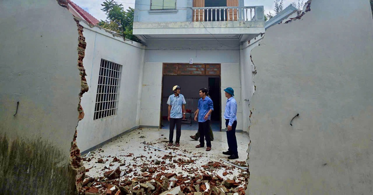 Chiến dịch '30 ngày đêm cao điểm giải phóng mặt bằng' tuyến đường ven biển Đắk Lắk