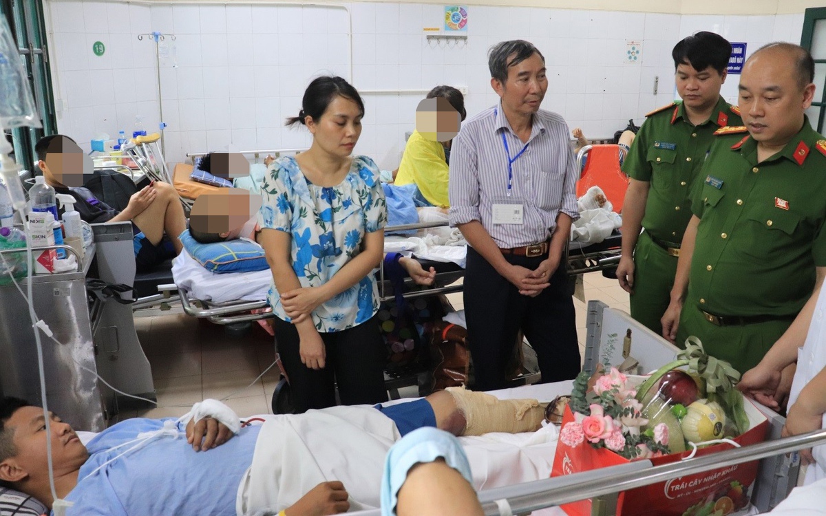 Lái xe đánh võng, không chịu dừng theo lệnh, tông gãy chân đại úy công an