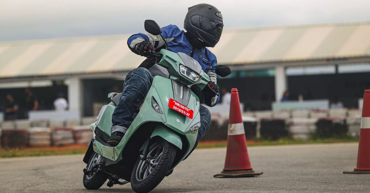 Xe máy điện Suzuki e-Address sắp đến Việt Nam: Chạy 80km/sạc, nhiều tính năng đáng chú ý