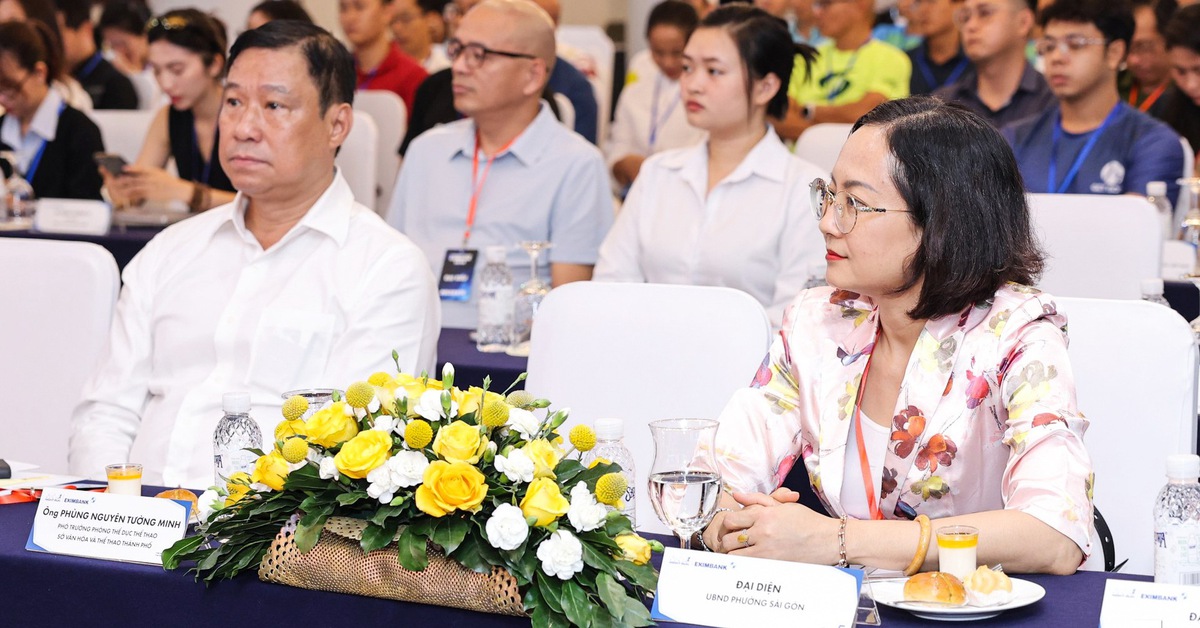 6.000 VĐV dự giải chạy đêm độc đáo của TP.HCM