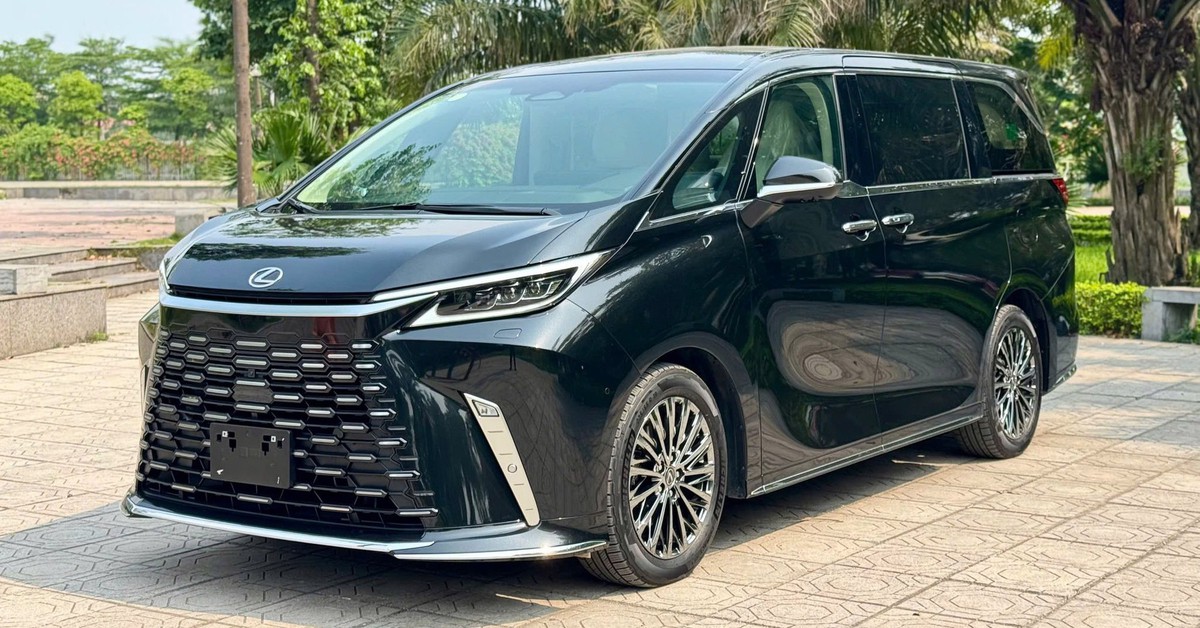 Tin tức giá xe: Xe Lexus giảm giá niêm yết tới 360 triệu đồng, tất cả đều sử dụng động cơ hybrid