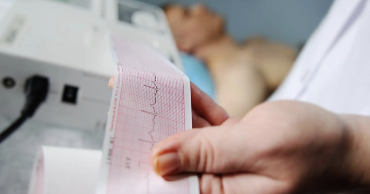 Bác sĩ than khó khi ‘điện tâm đồ phải đủ 15 phút’ mới được thanh toán bảo hiểm y tế