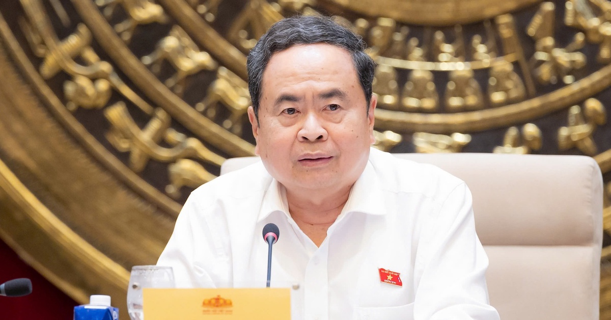 Chủ tịch Quốc hội Trần Thanh Mẫn ký các nghị quyết phê chuẩn, bổ nhiệm cán bộ