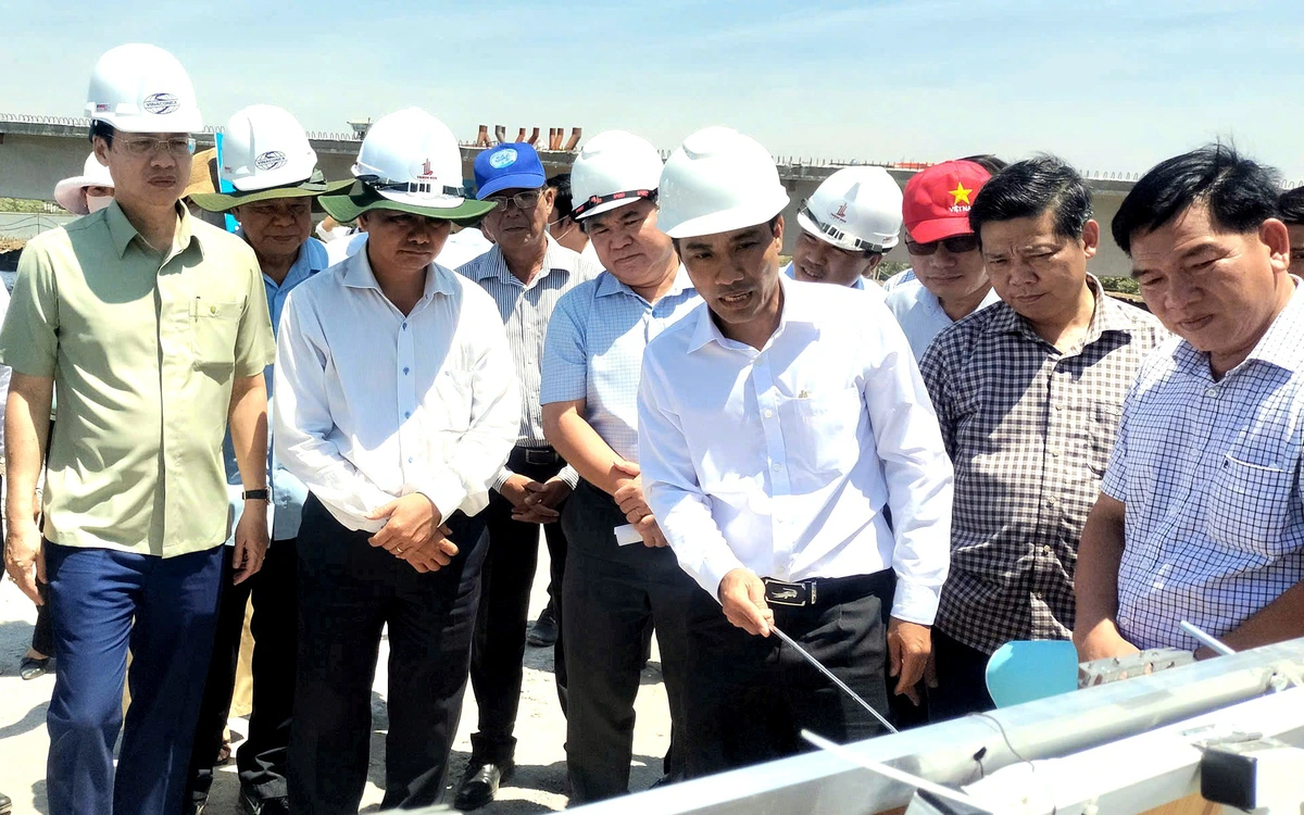 Lãnh đạo Vĩnh Long đi cơ sở kiểm tra, kịp thời tháo gỡ khó khăn cho hàng hoạt dự án dân sinh