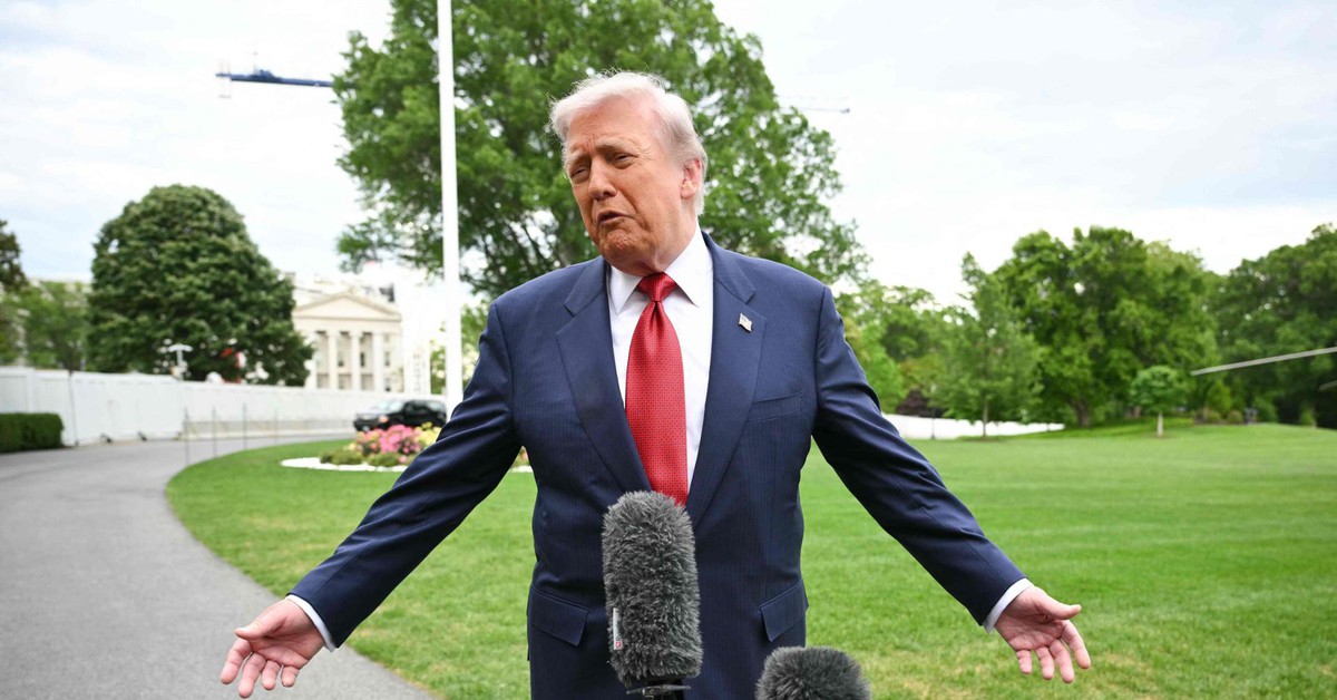 Ông Trump đổi giọng nói 'yêu Hàn Quốc' sau khi Mỹ - Hàn ký hợp tác đóng tàu