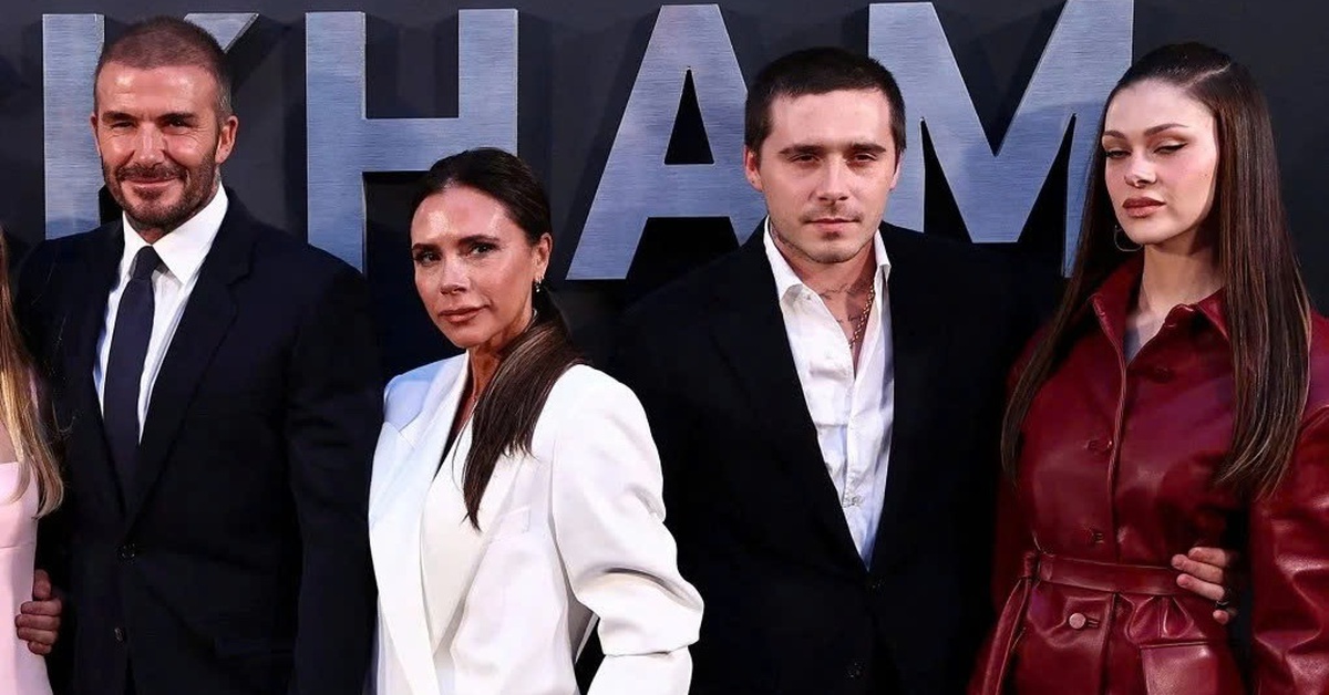 Brooklyn xéo xắt sau phát ngôn 'cố làm người mẹ tốt' của Victoria Beckham?