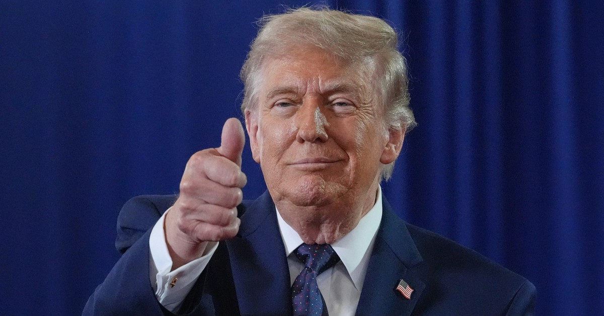 Ông Trump chỉ trích New York Times: '10.000 luật sư nghỉ việc không phải chảy máu nhân tài'