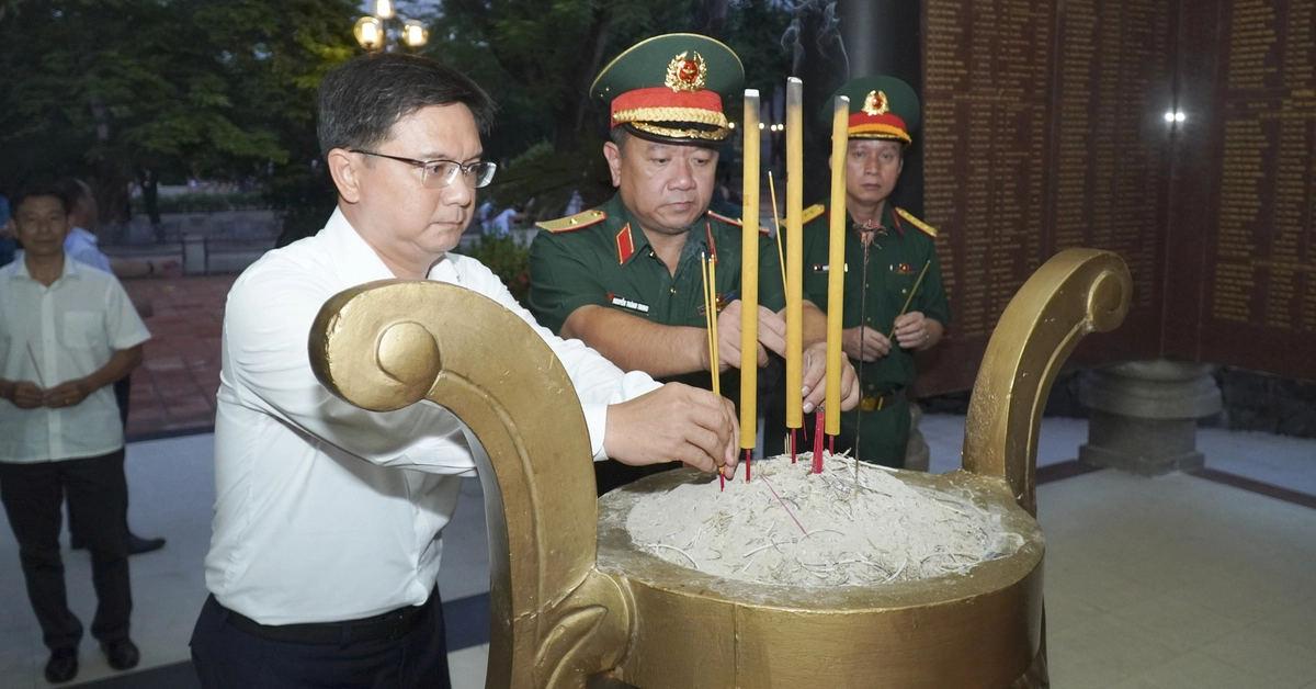 Khảo sát vị trí có thể là nơi chôn tập thể liệt sĩ hy sinh năm 1968 tại công viên Lê Thị Riêng