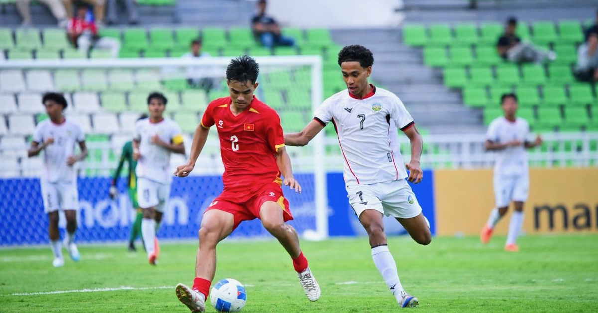 Công Hậu lập hat-trick, U19 Việt Nam thắng dễ trận ra quân giải Đông Nam Á