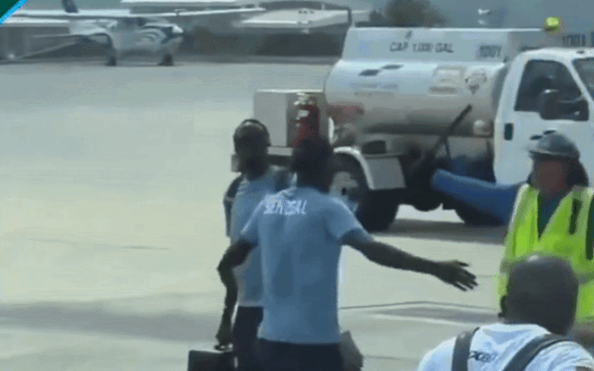 Dân mạng tức giận khi xem video tuyển Senegal và U