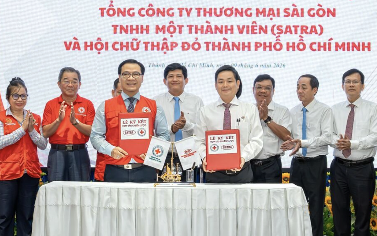 Khi 'ông lớn' bán lẻ SATRA bắt tay với Hội Chữ thập đỏ TP.HCM