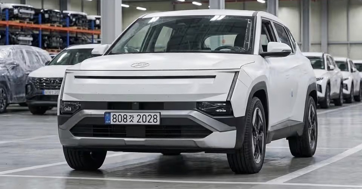 Hyundai Santa Fe mới dễ sửa phần đuôi gây tranh cãi, màn mới, ghế mới cao cấp hơn