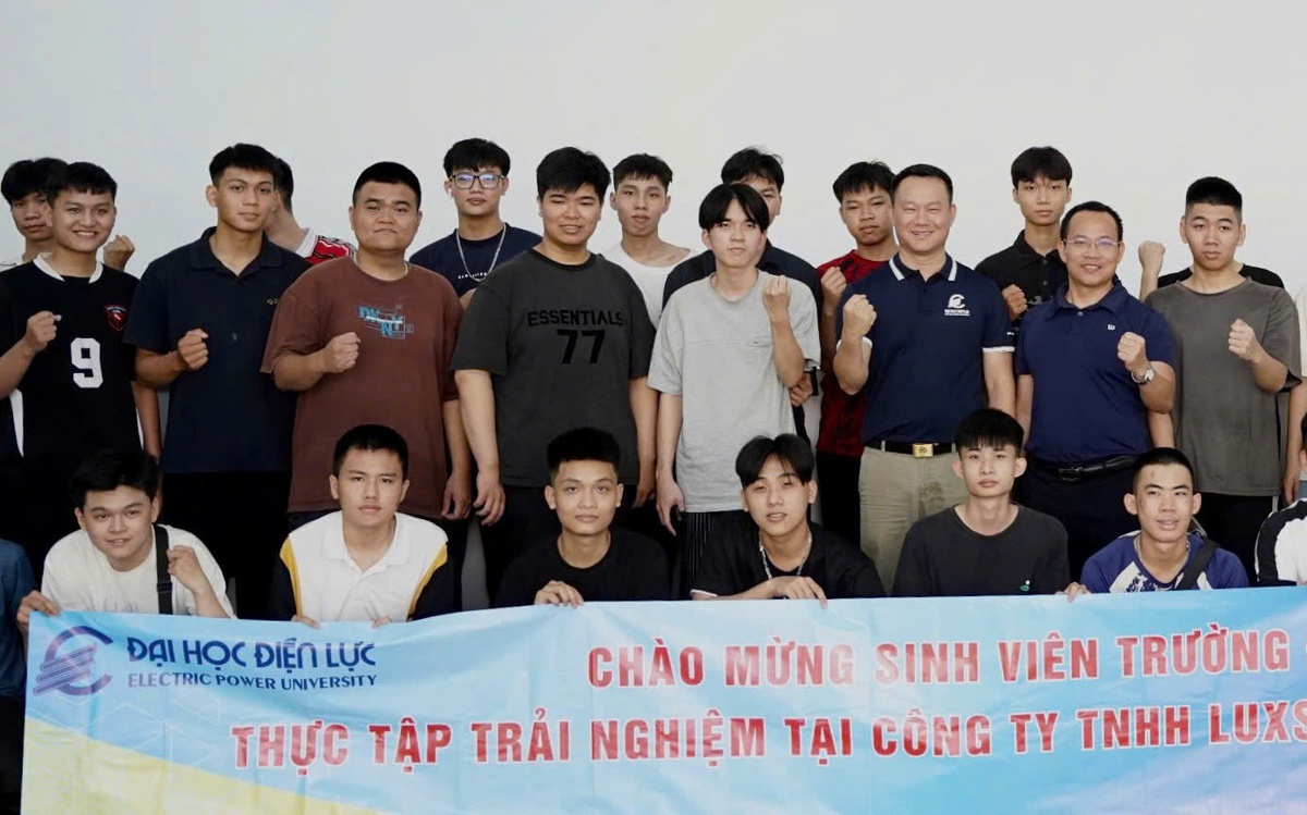 Trường đại học Điện lực đưa sinh viên vào doanh nghiệp thực 